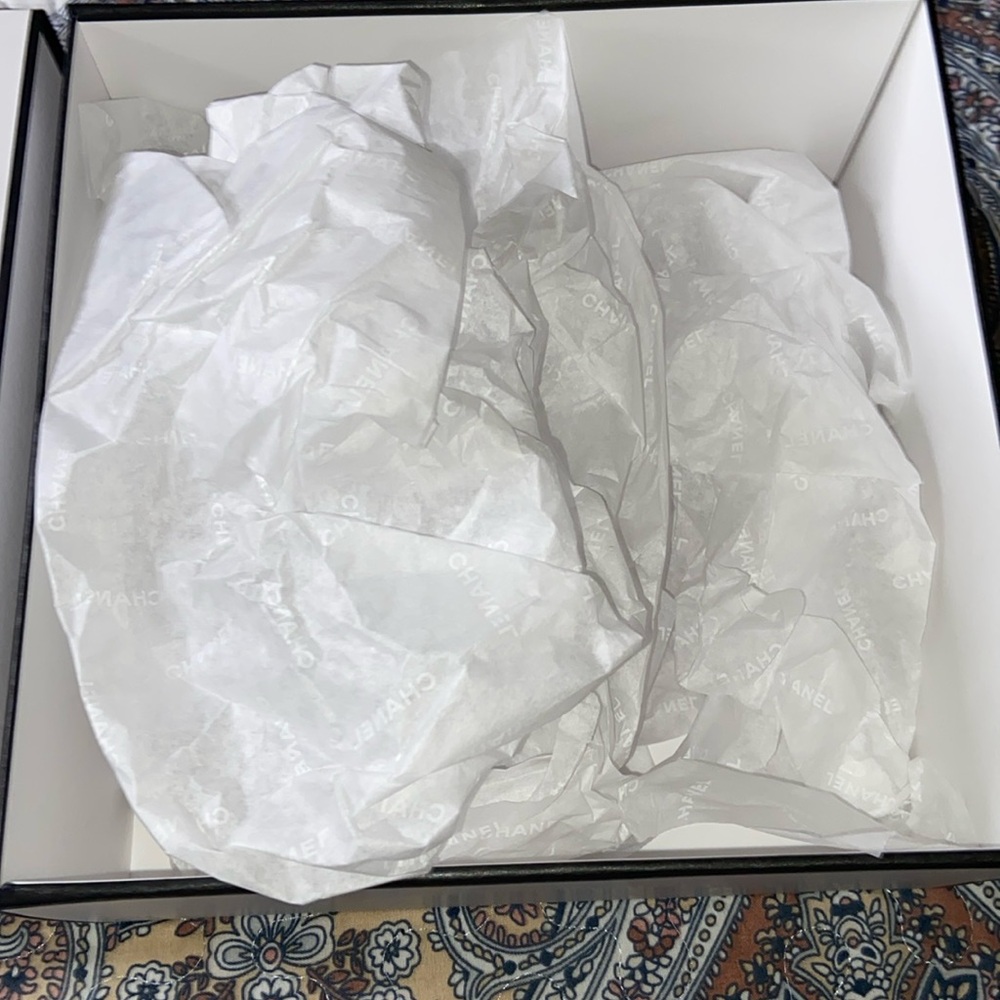Chanel gift box with tissue 9”x9”x4” - Picture 9 of 9